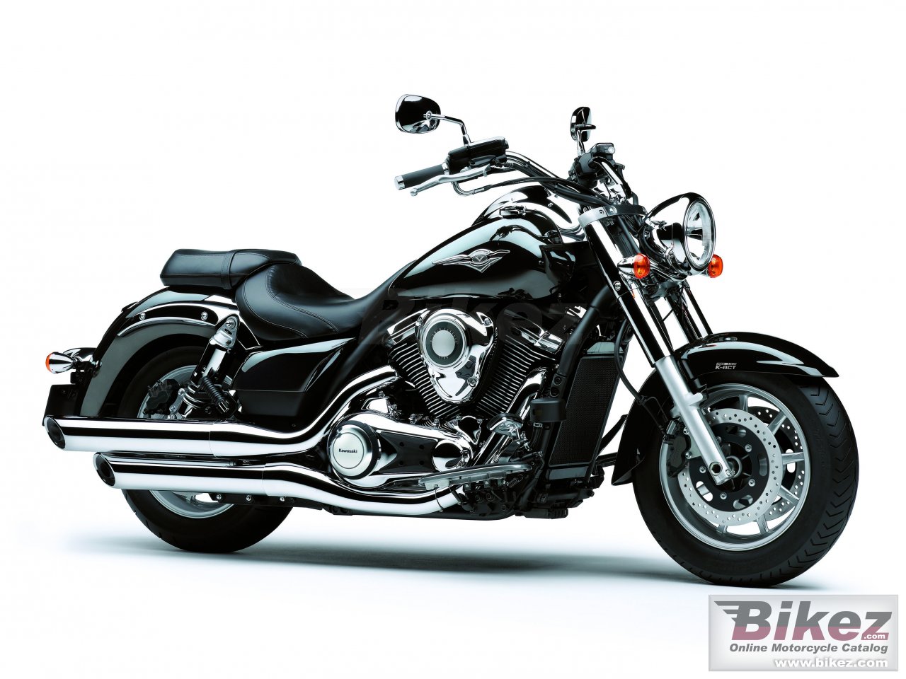Big Kawasaki vn1700 classic picture and wallpaper from Bikez.com